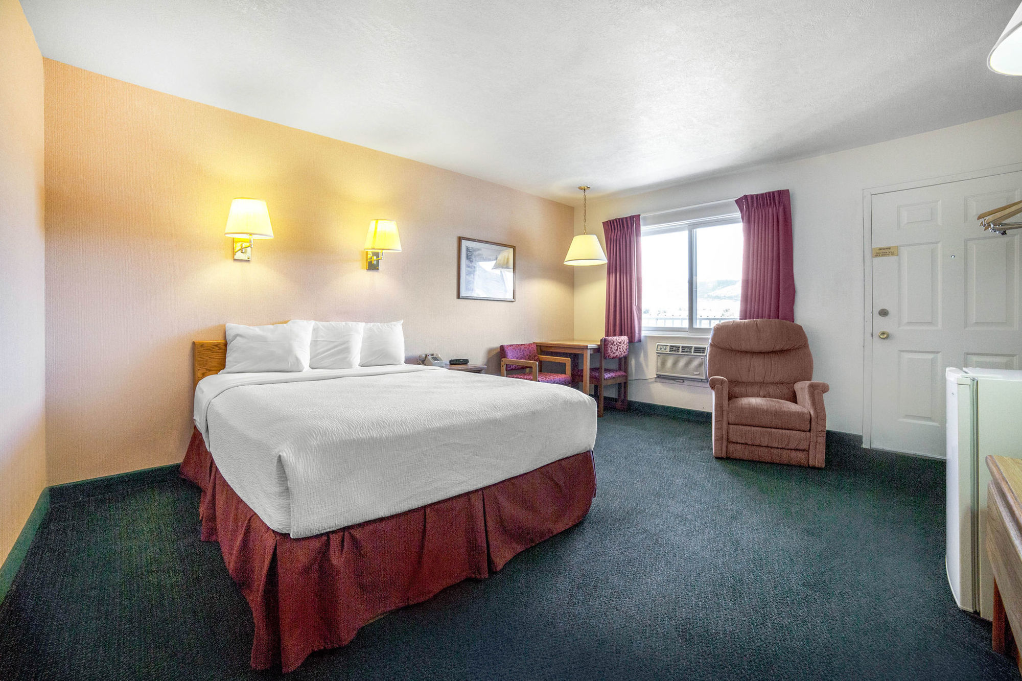 Rodeway Inn Whitehall Værelse billede